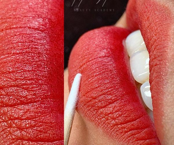 Smoothlips Lip Lock Offline course